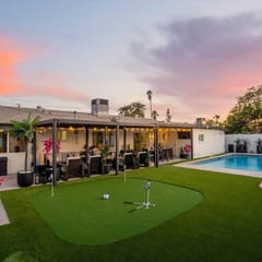 Ultimate Getaway, Pool, Hot Tub & Mini Golf
