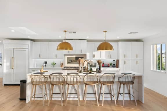 Heated Pool, Game Room & Chef's Kitchen