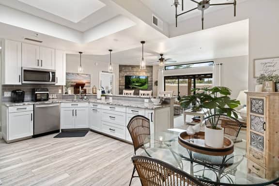 Private Patio & Fire Pit Near Canal Trails