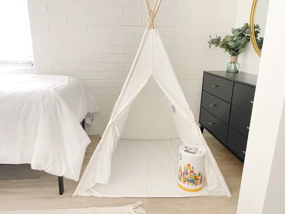 Old Town Family Stay near Trolley & Waterfront